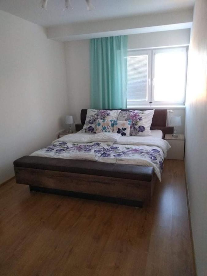 Apartman Naomi E12 Nova Lesna Ngoại thất bức ảnh